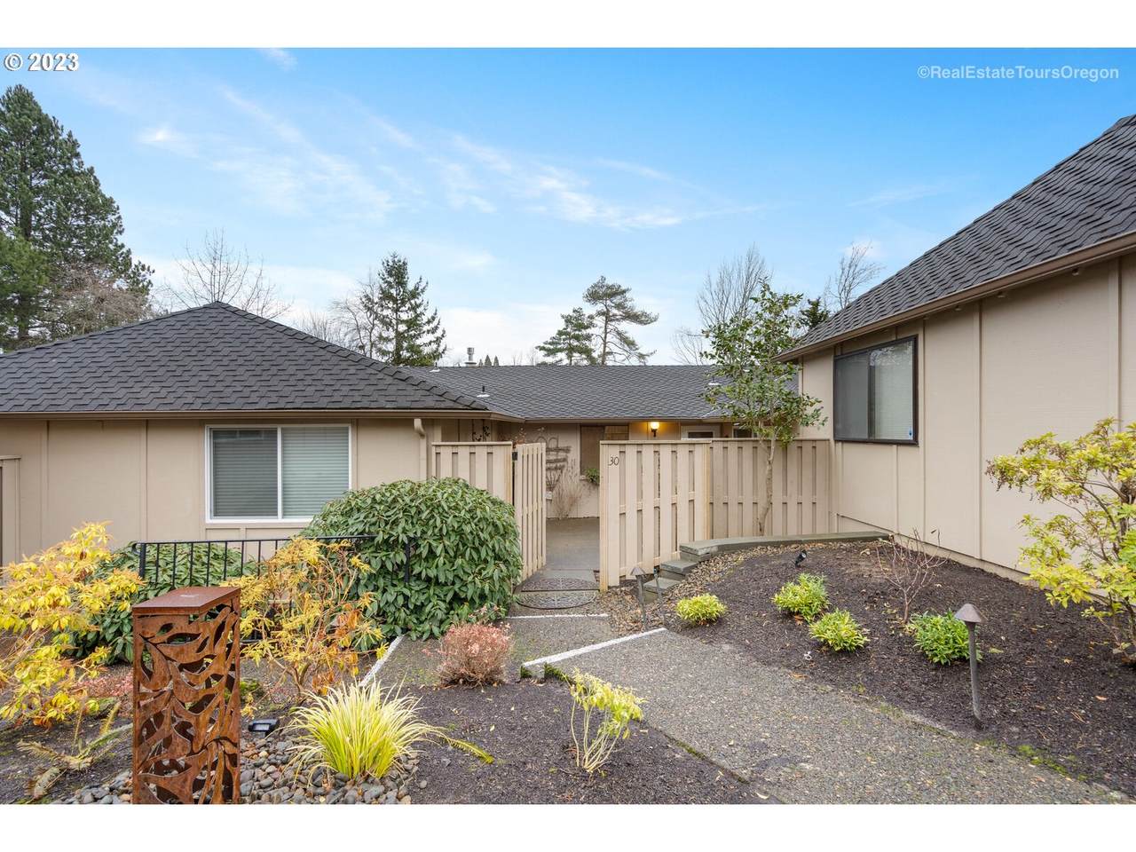 30 Condolea Dr - Photo 1