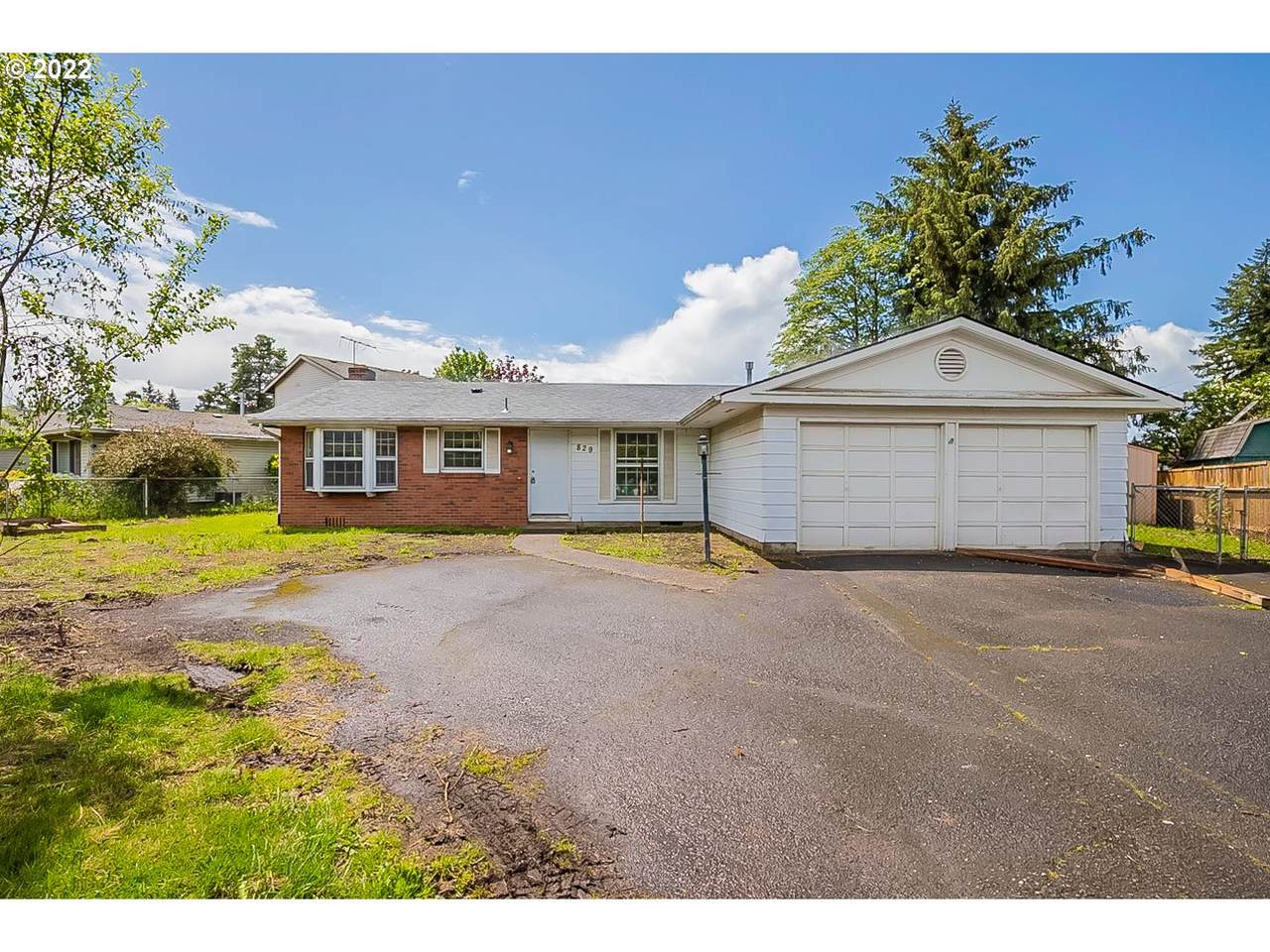 829 188TH Ave - Photo 1
