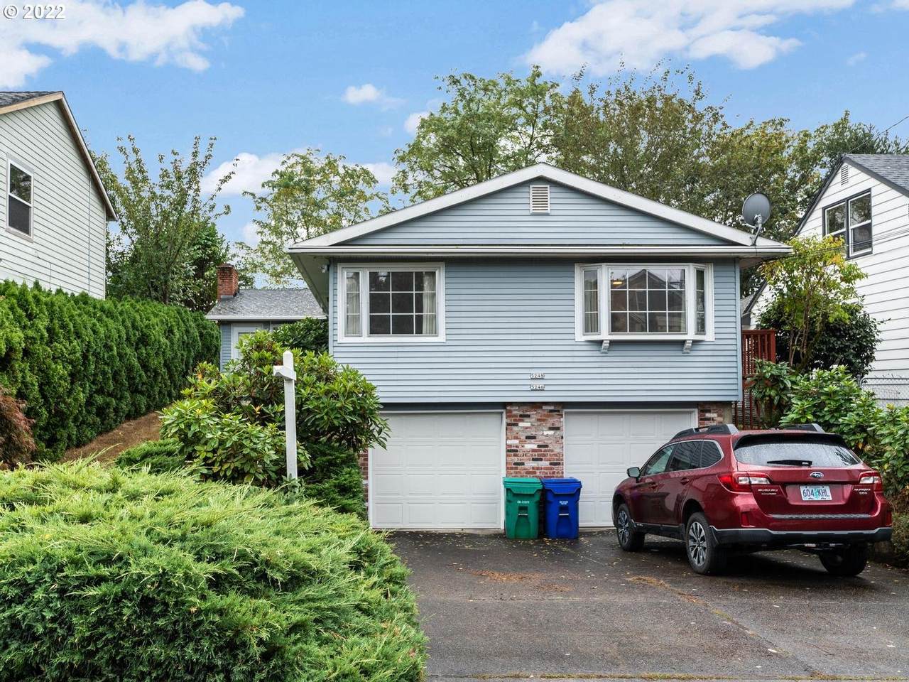 5246 Flanders St - Photo 1