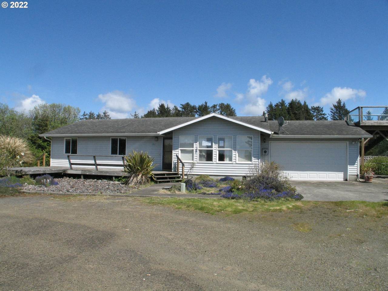 811 353RD Pl - Photo 1