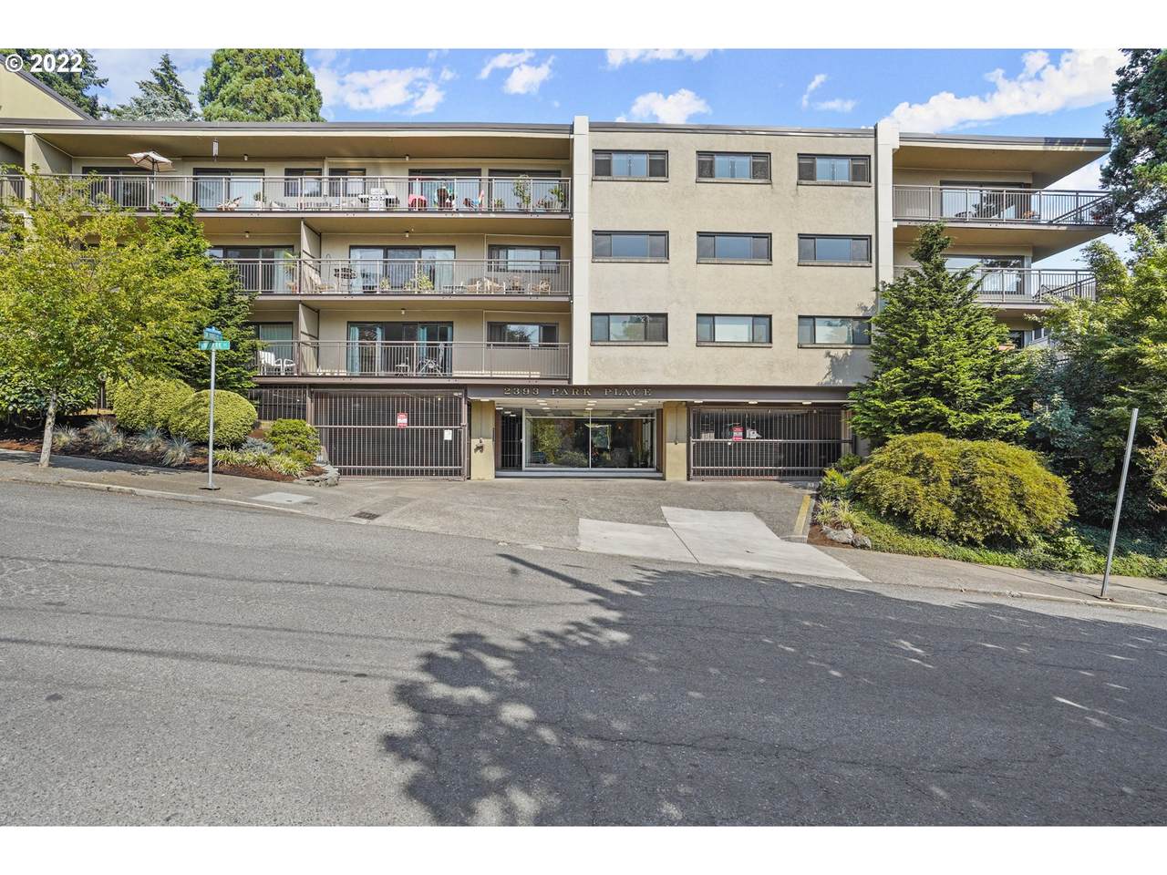 2393 Park Pl - Photo 1