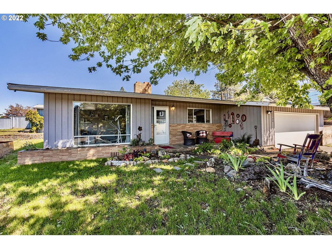 1704 Jefferson - Photo 1