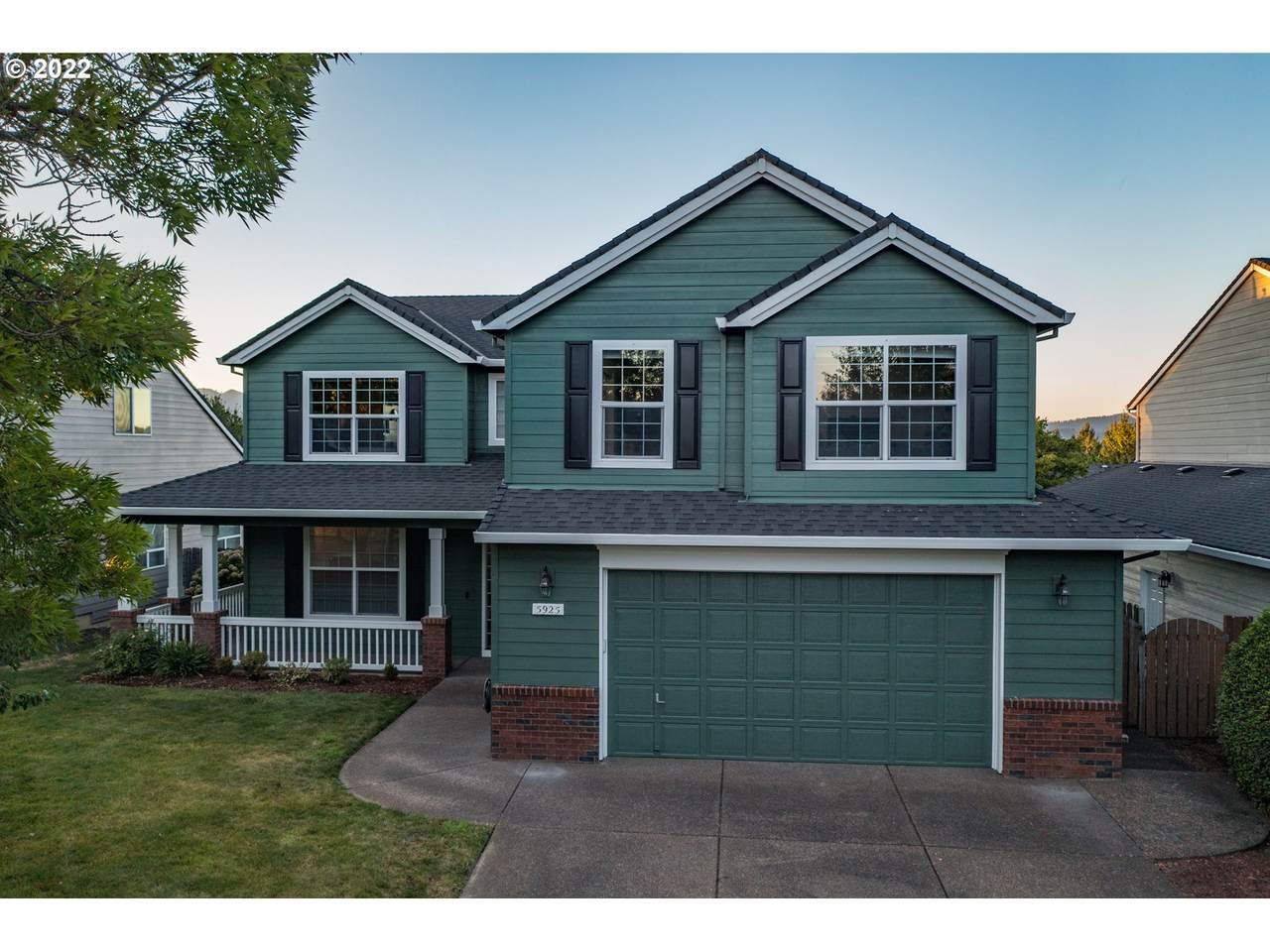 5925 Banyon Cir - Photo 1