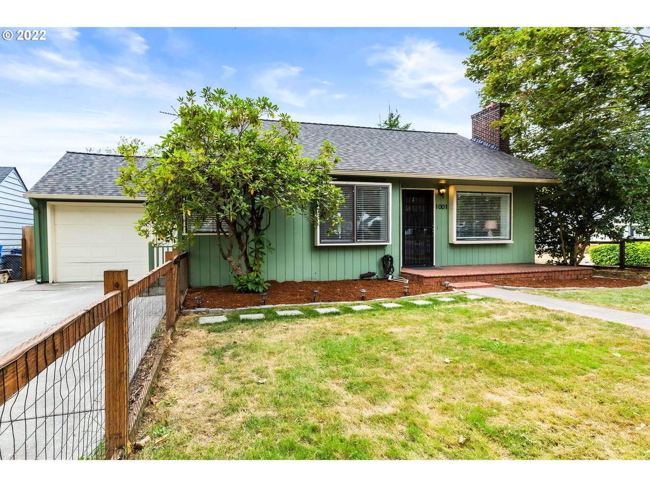 1001 43RD St - Photo 1