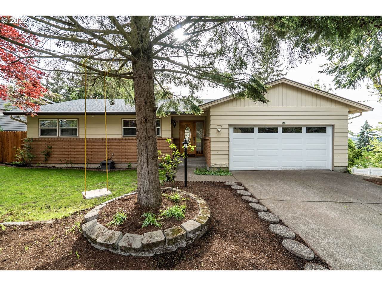 815 Mawrcrest Dr - Photo 1