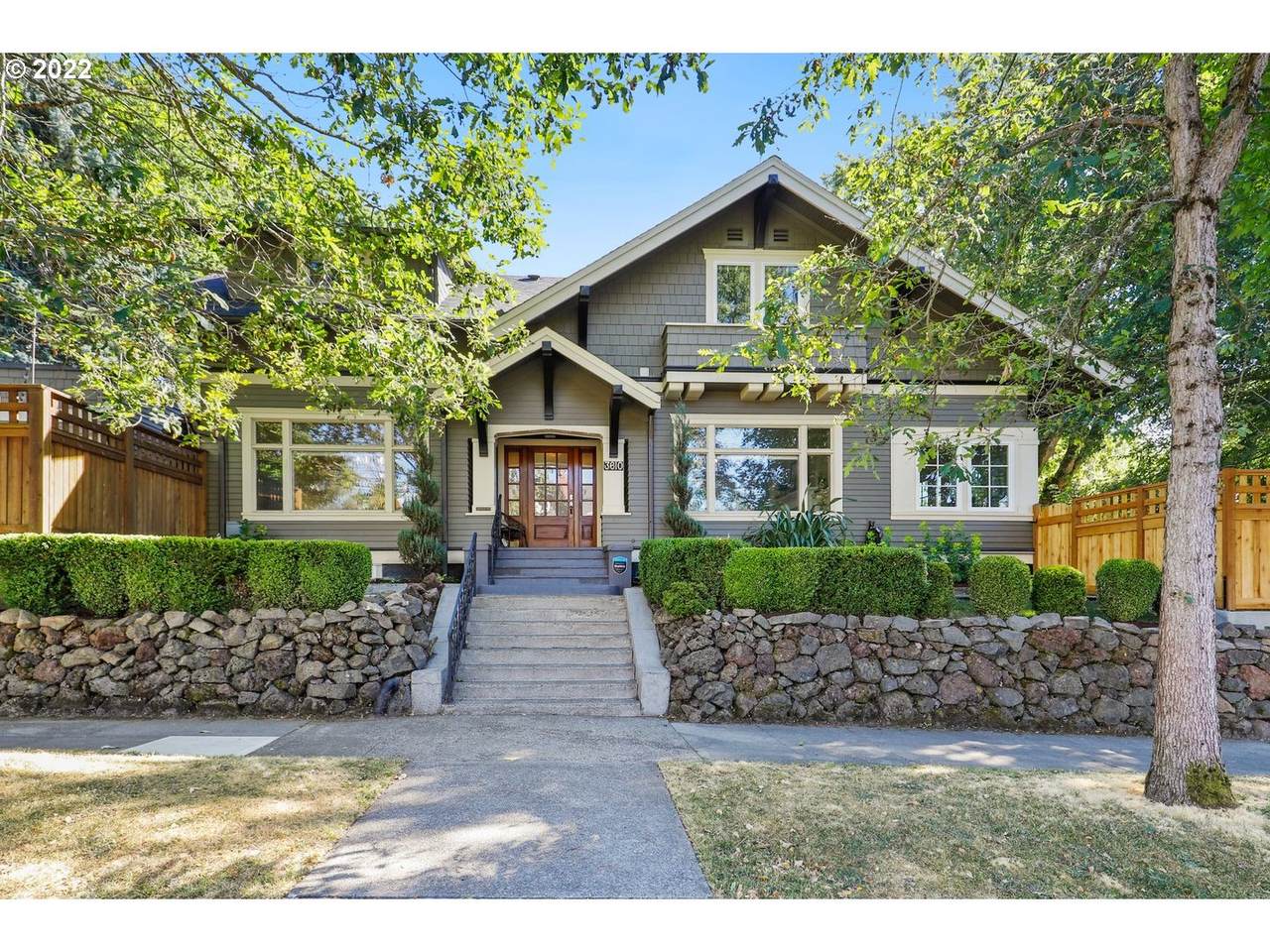 3610 Glisan St - Photo 1