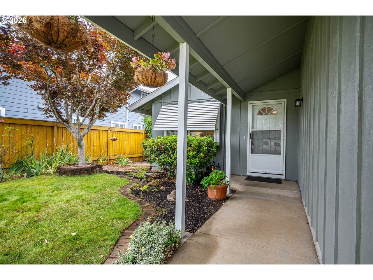 https://bt-photos.global.ssl.fastly.net/portland/1280_boomver_1_223828149-2.jpg