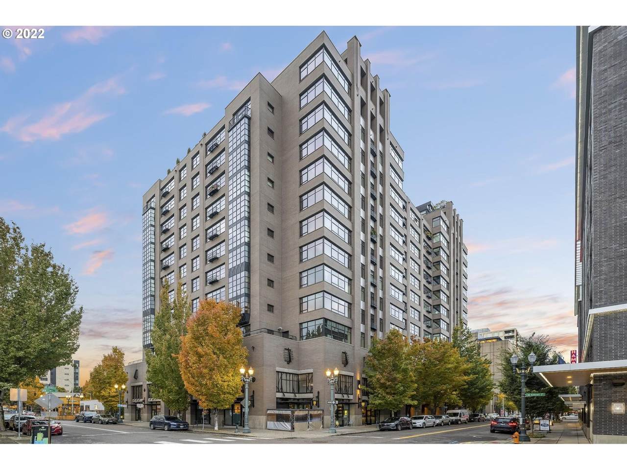 333 9TH Ave - Photo 1