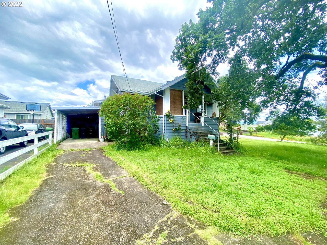 330 Tualatin St - Photo 1