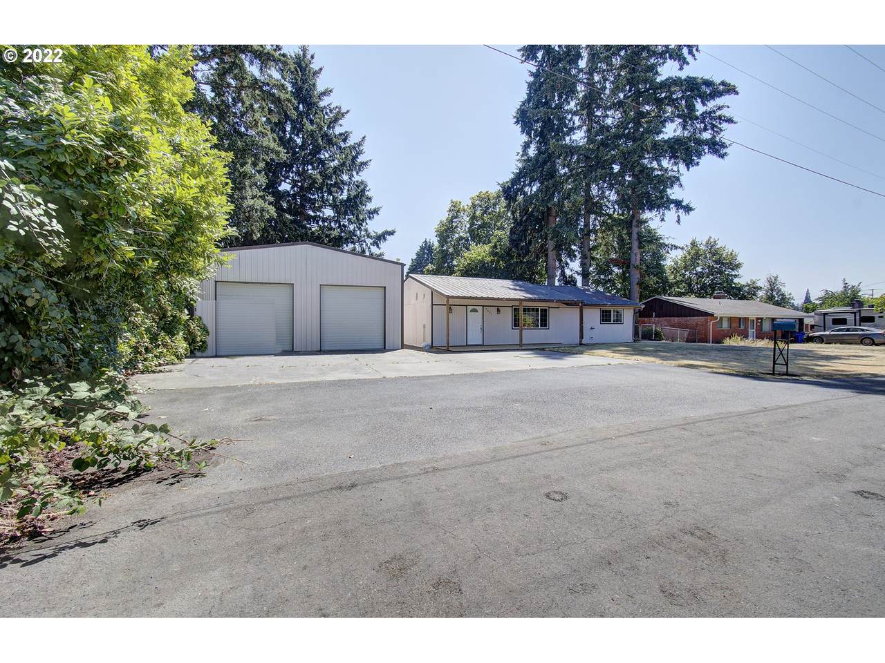 9605 79TH St - Photo 1