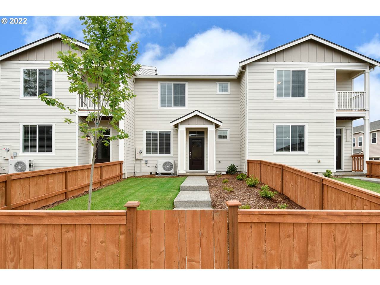 15416 70TH St - Photo 1