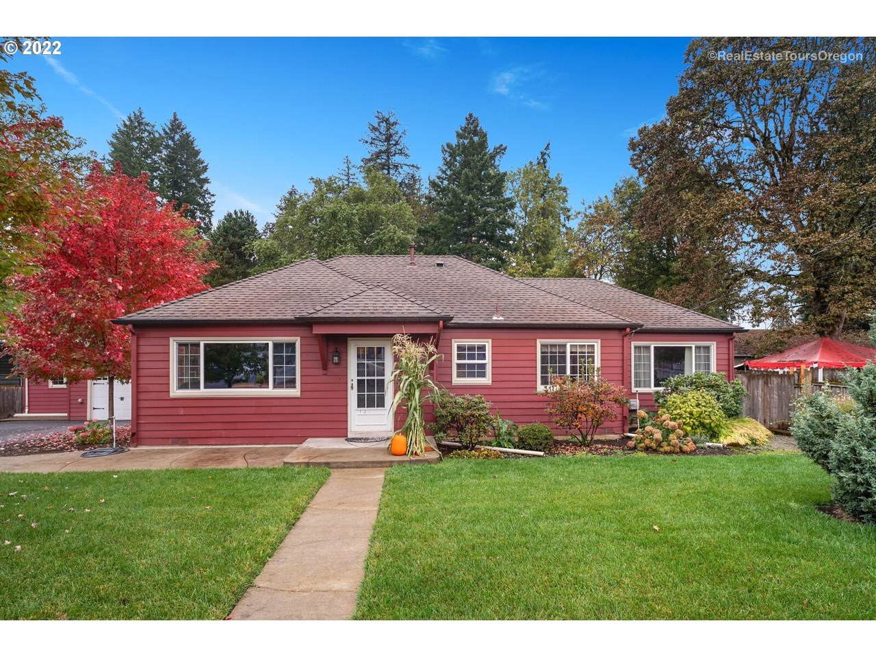 275 26TH Ave - Photo 1