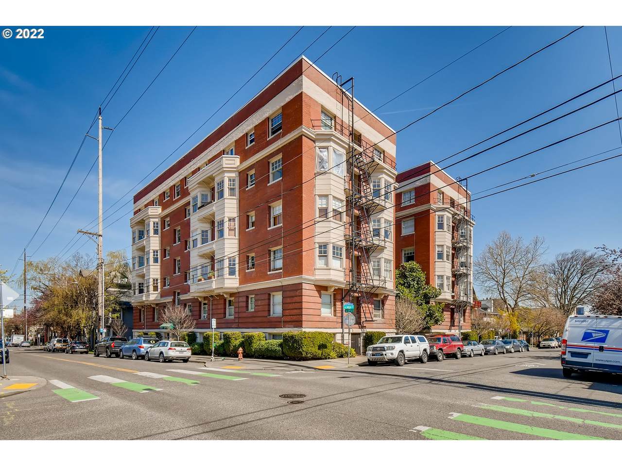 2083 Johnson St - Photo 1