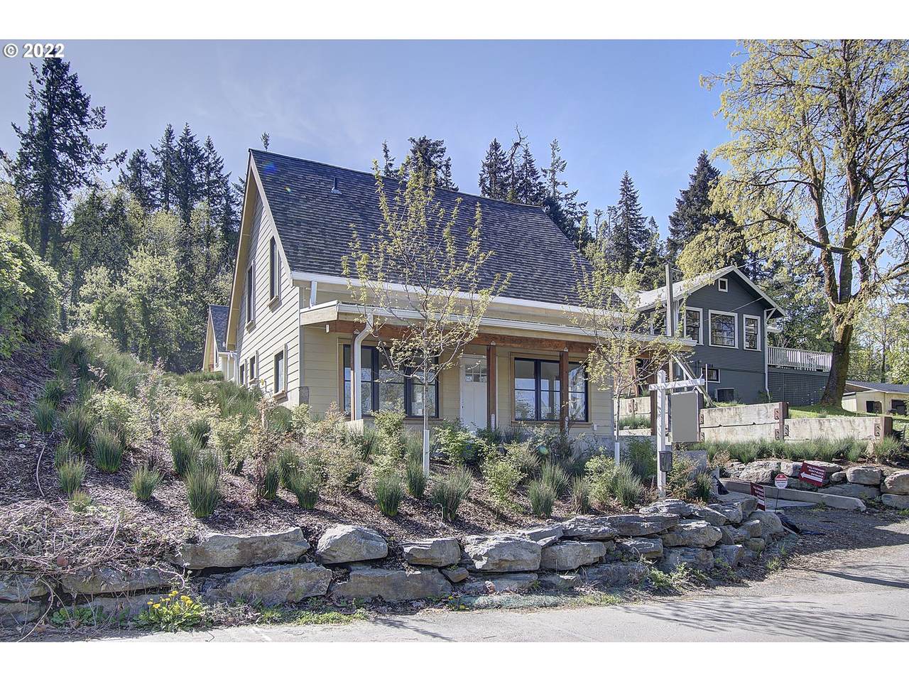 508 4TH Ave - Photo 1