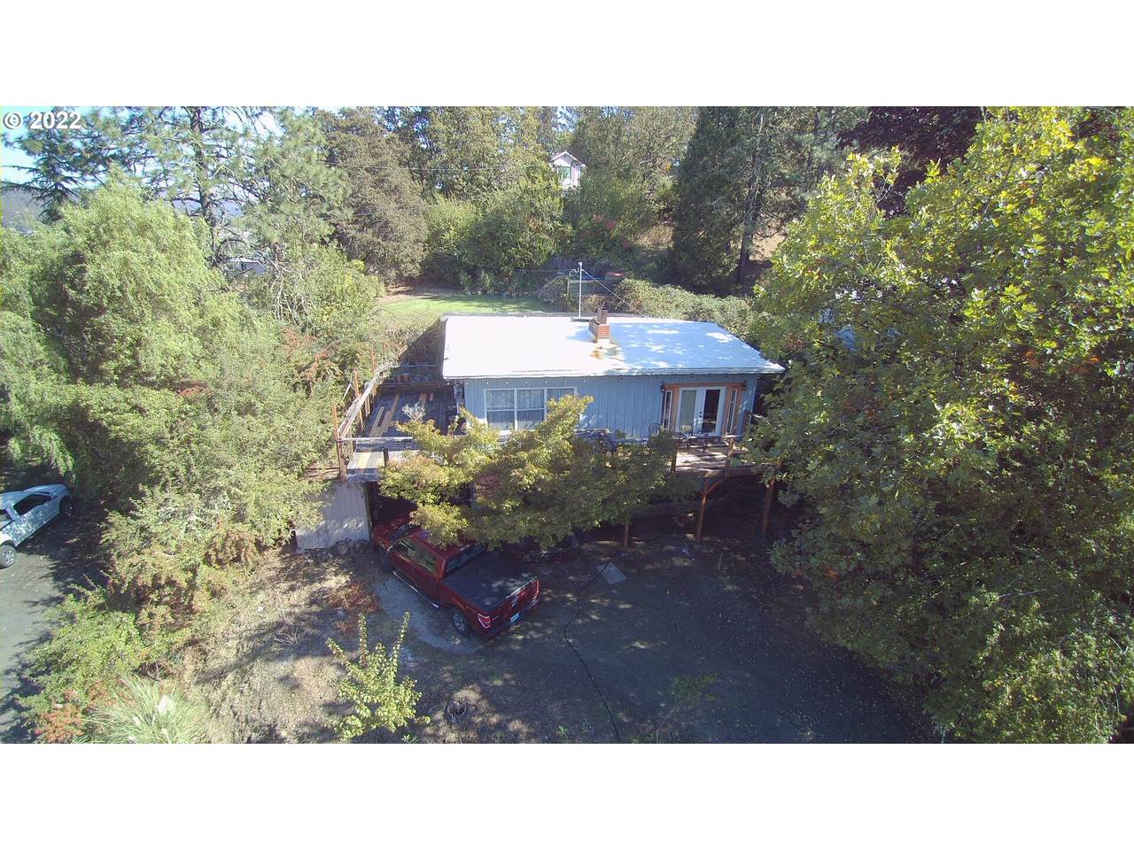 473 Rust Ct - Photo 1