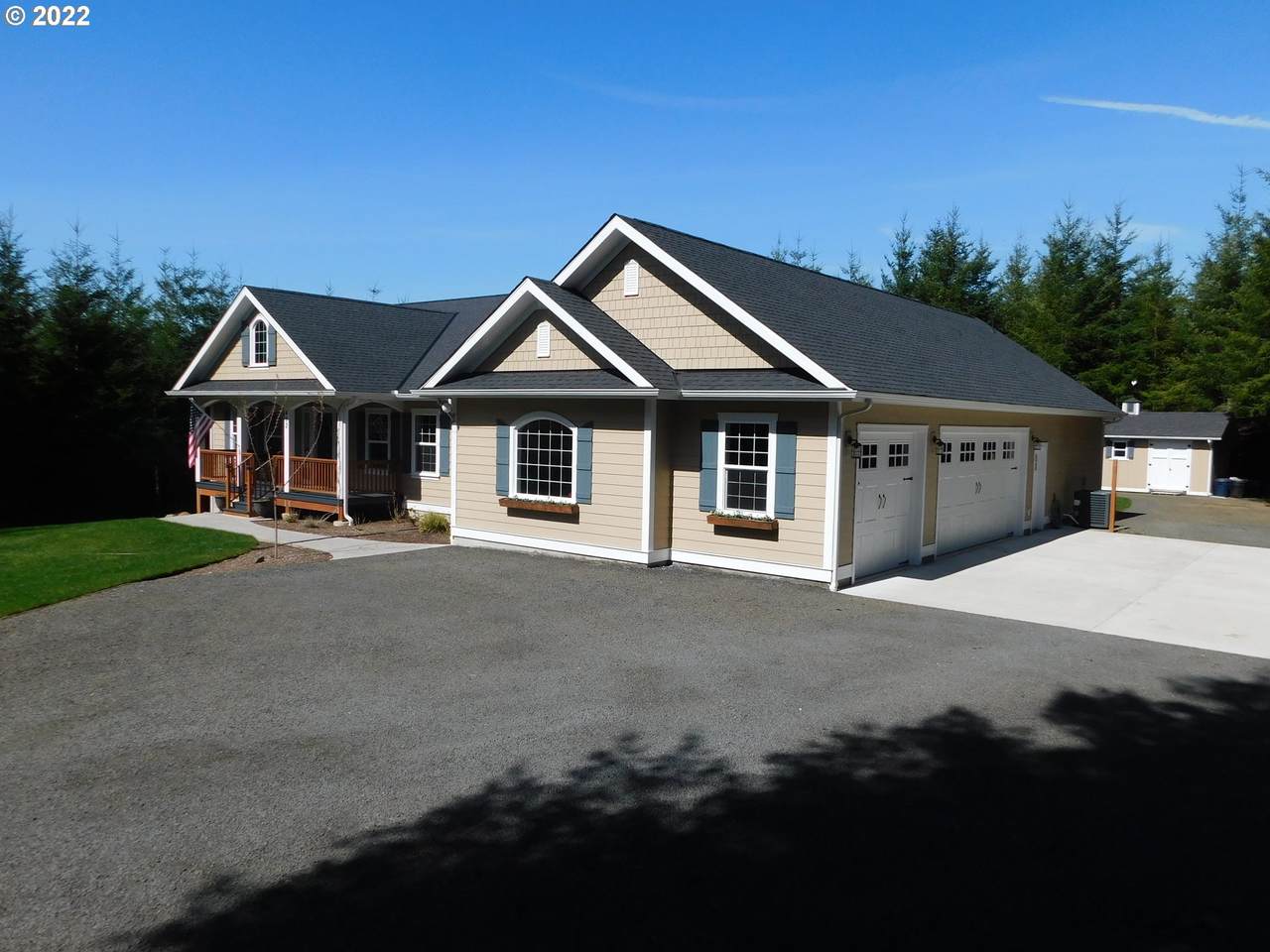 492 Thimbleberry Dr - Photo 1