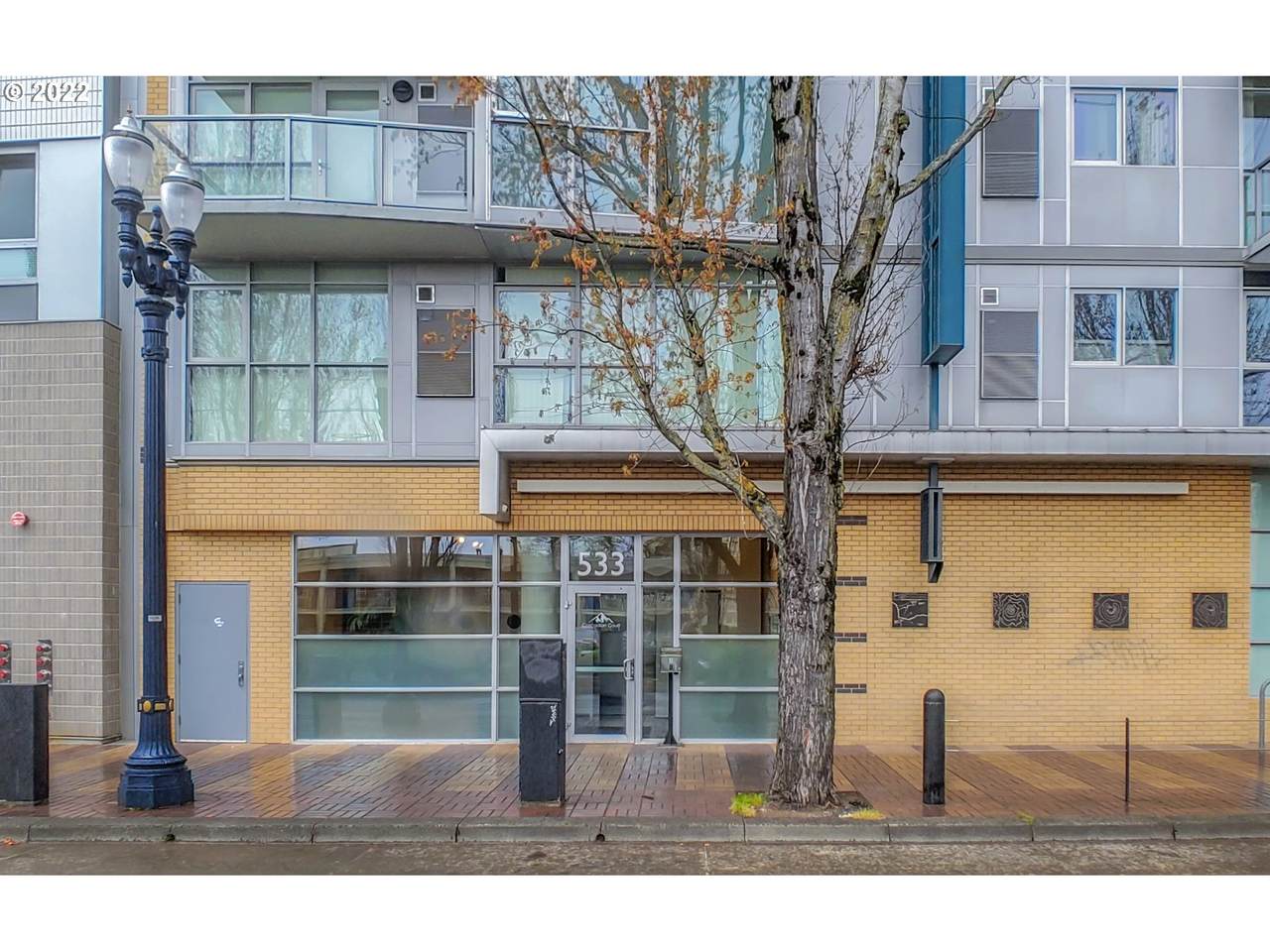 533 Holladay St - Photo 1