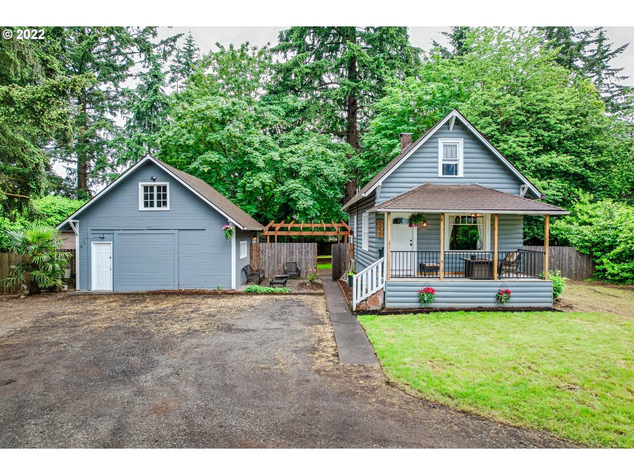 6022 107TH Ave - Photo 1
