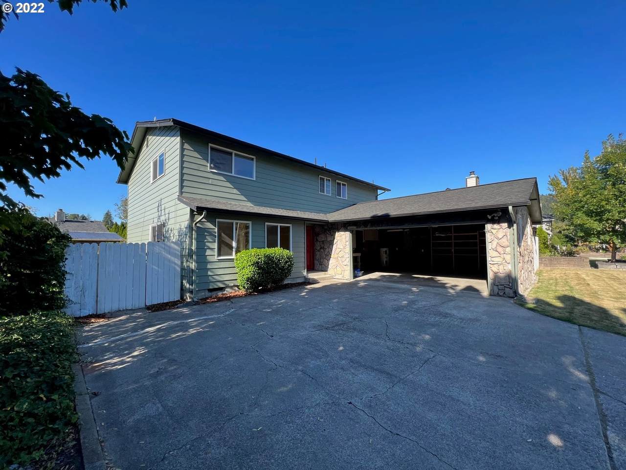 2625 42ND Ave - Photo 1