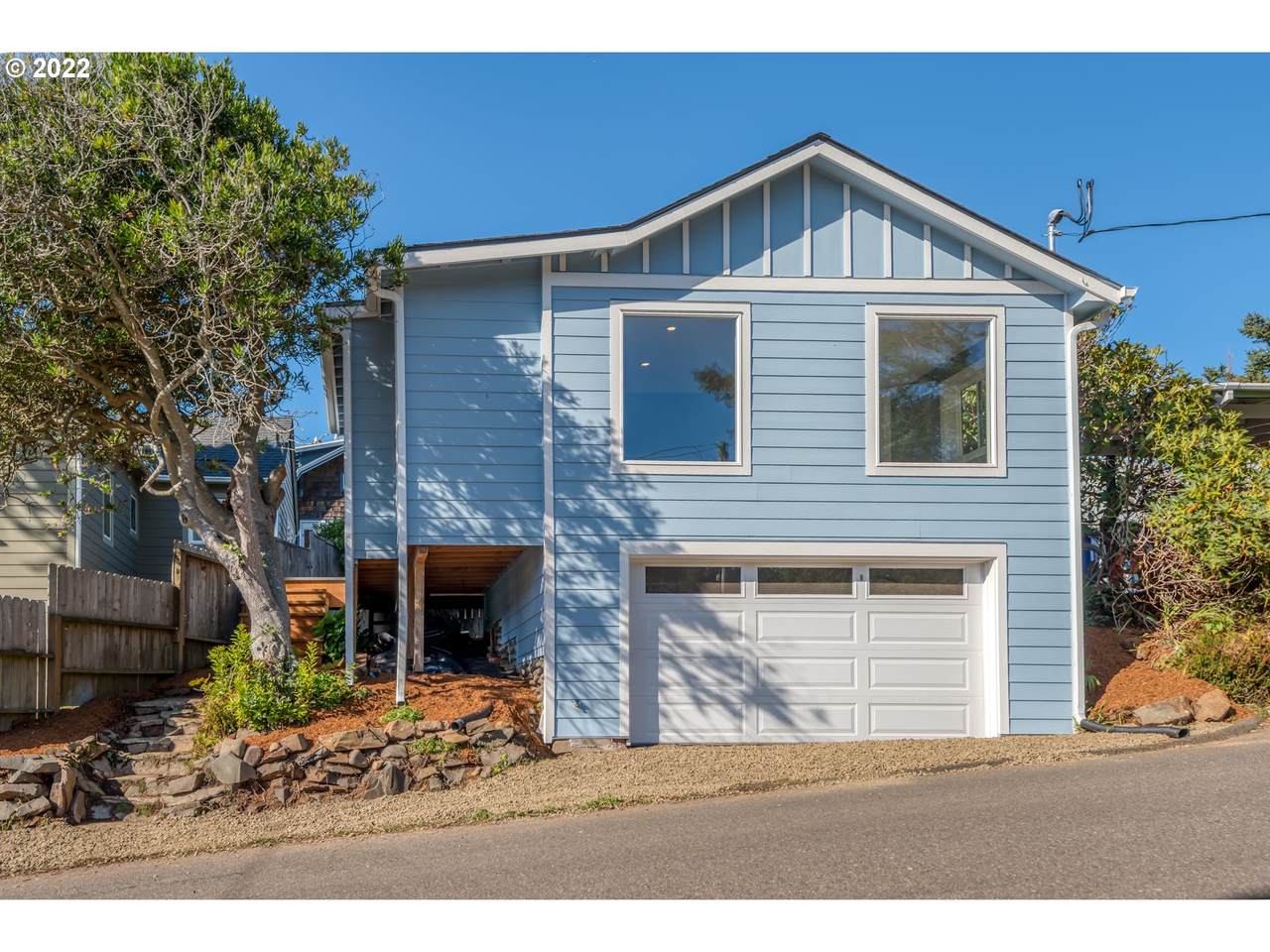3143 Coast Ave - Photo 1