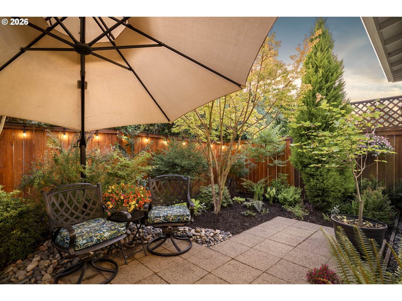 https://bt-photos.global.ssl.fastly.net/portland/1280_boomver_1_225214941-2.jpg