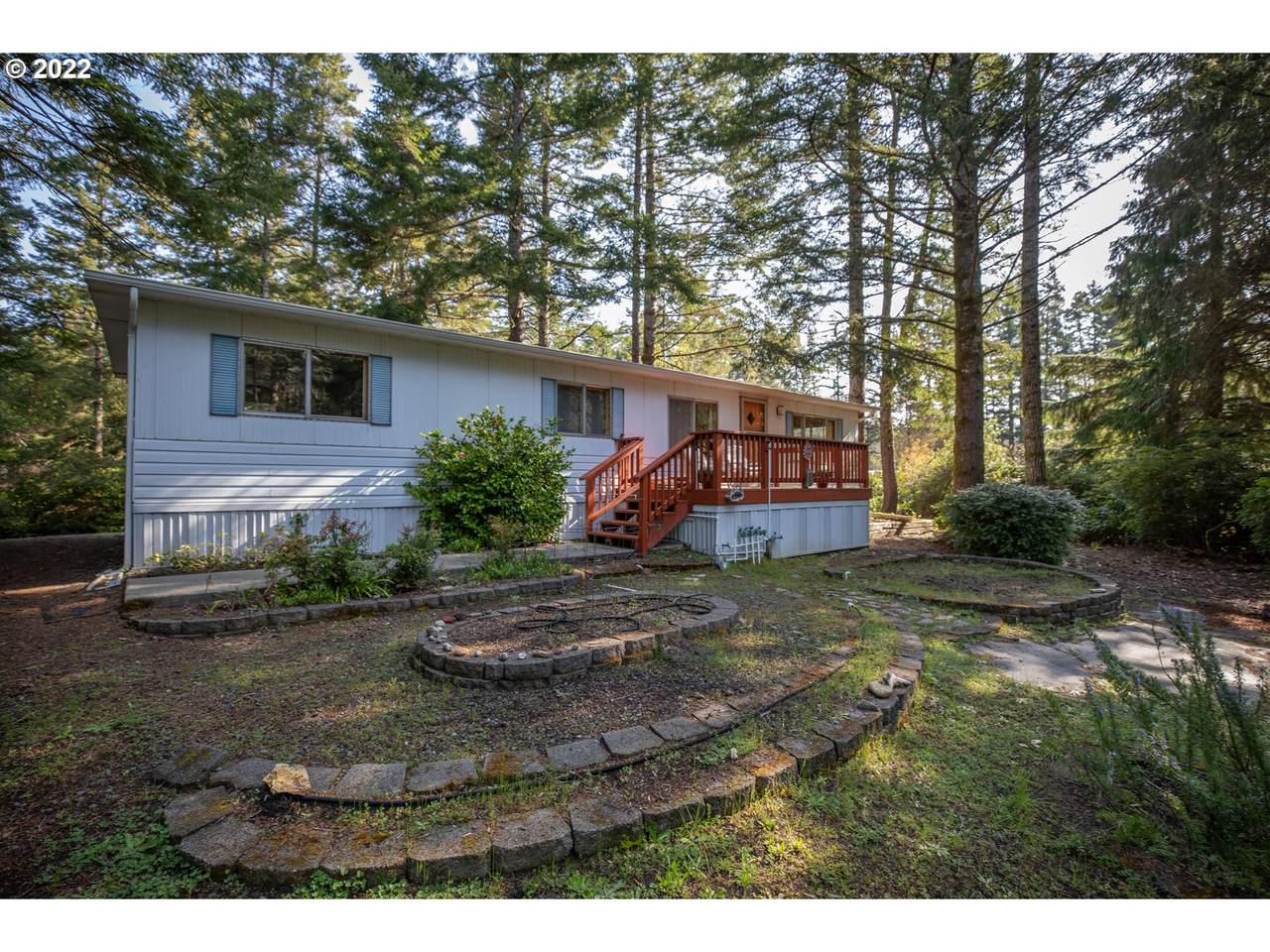 58534 Seven Devils Rd - Photo 1