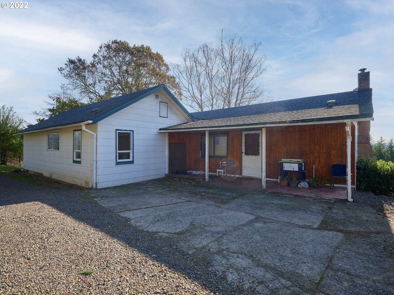 325 Luoma Rd - Photo 1