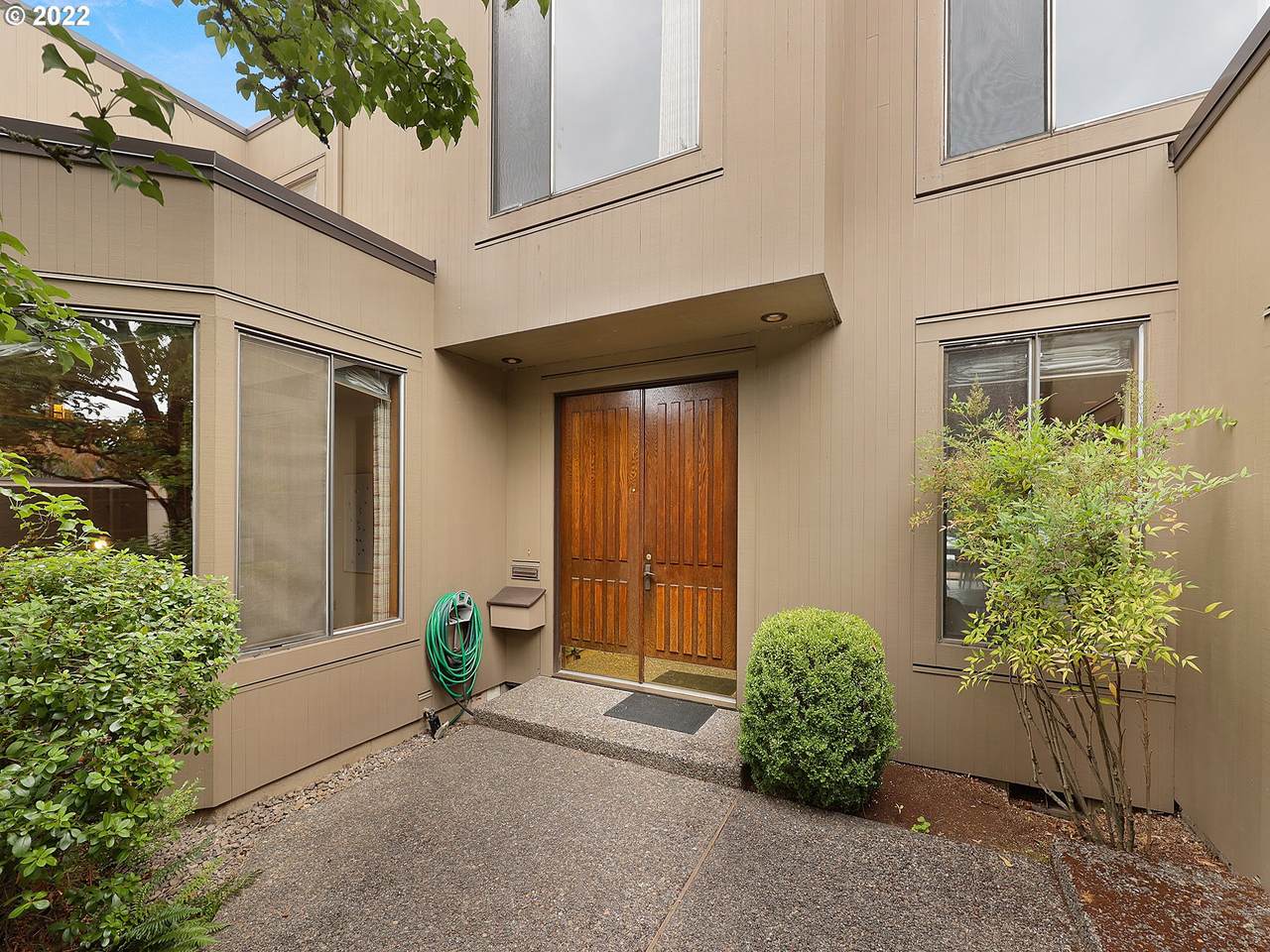 5952 Riverpoint Ln - Photo 1