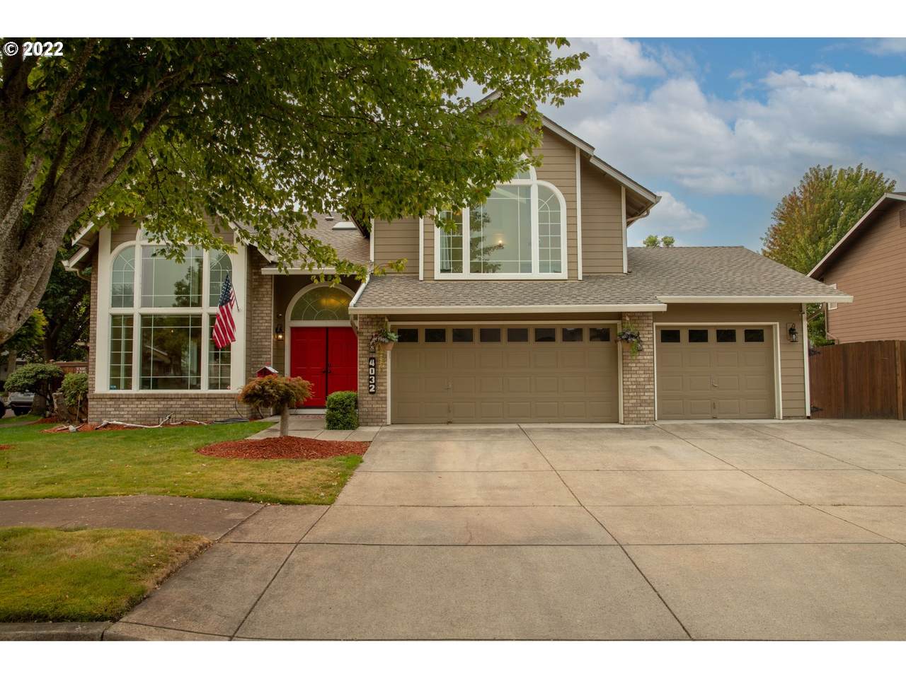 4032 Torrington Ave - Photo 1