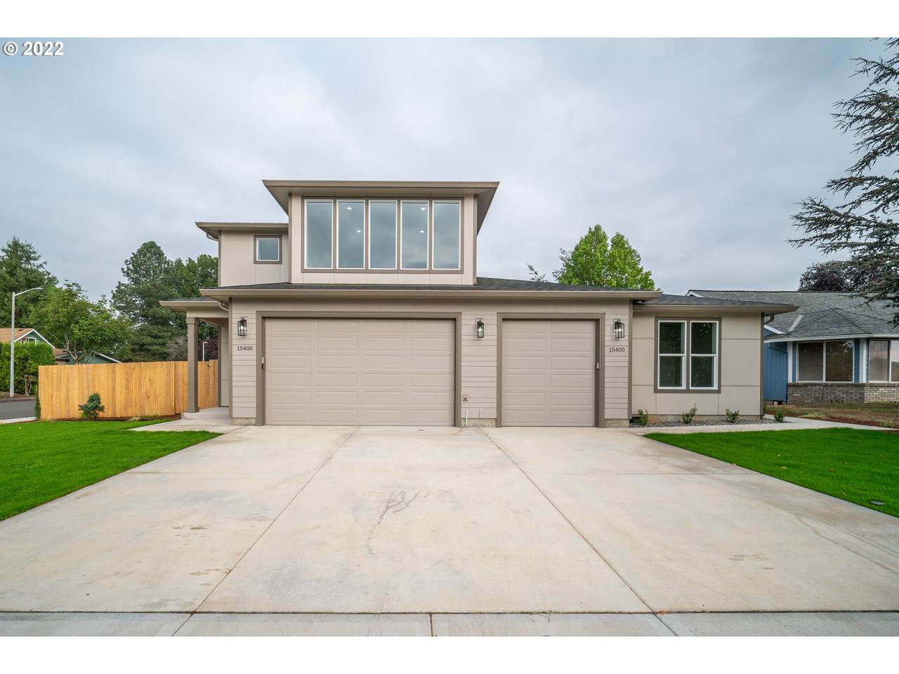 15400 74TH St - Photo 1