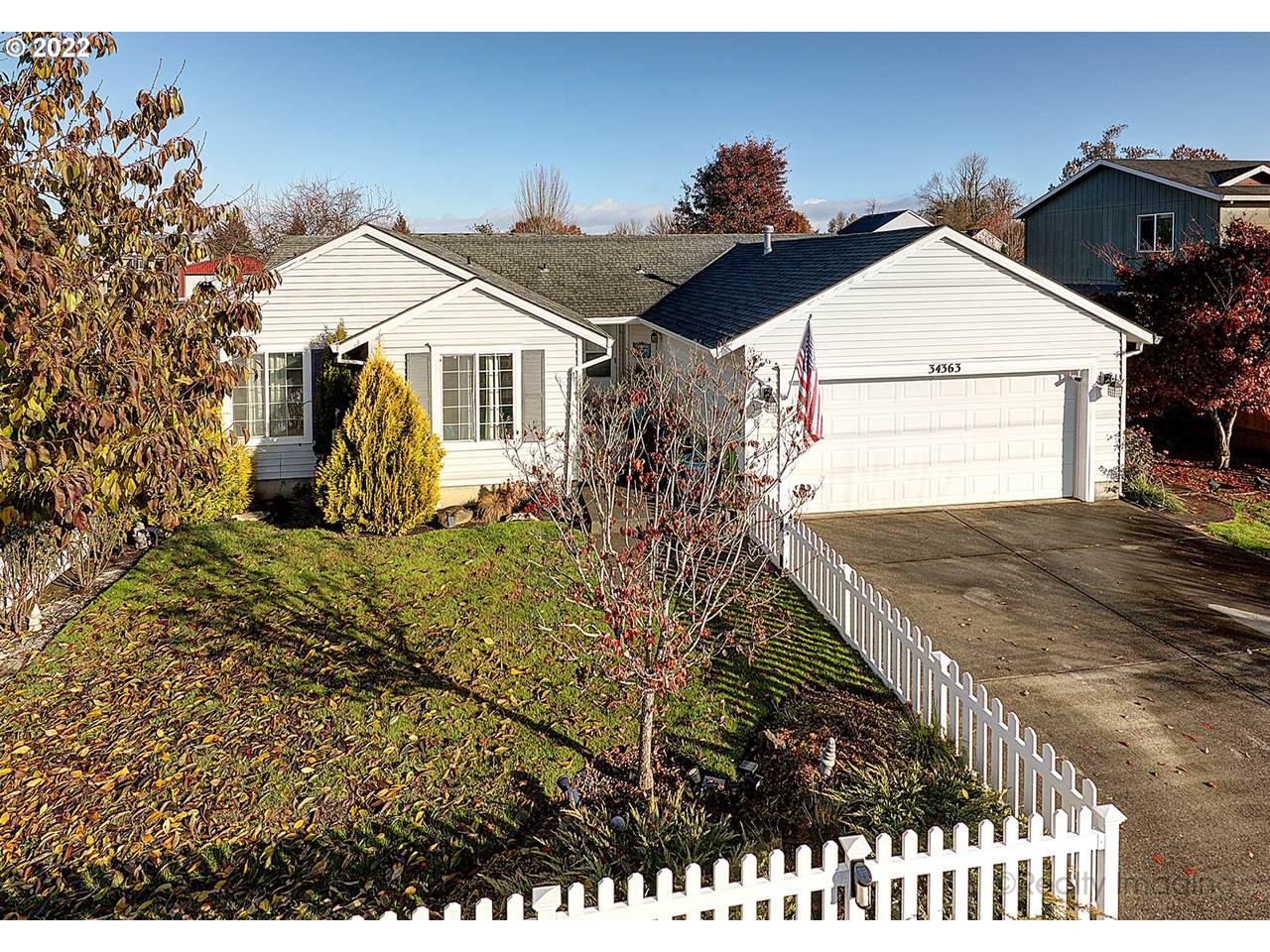 34363 Columbia Ave - Photo 1