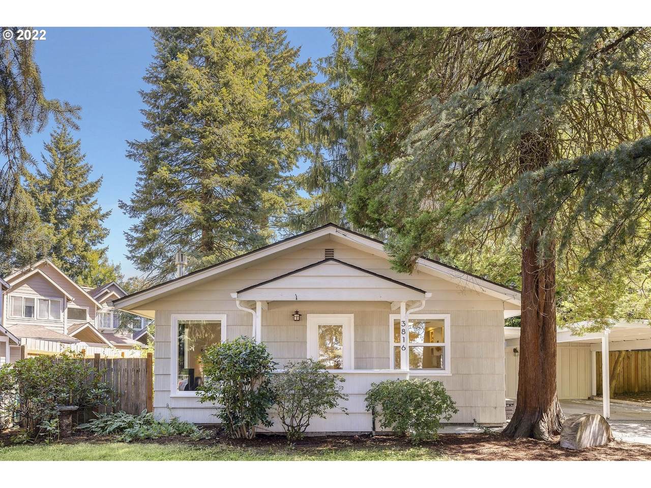 3816 91ST Ave - Photo 1