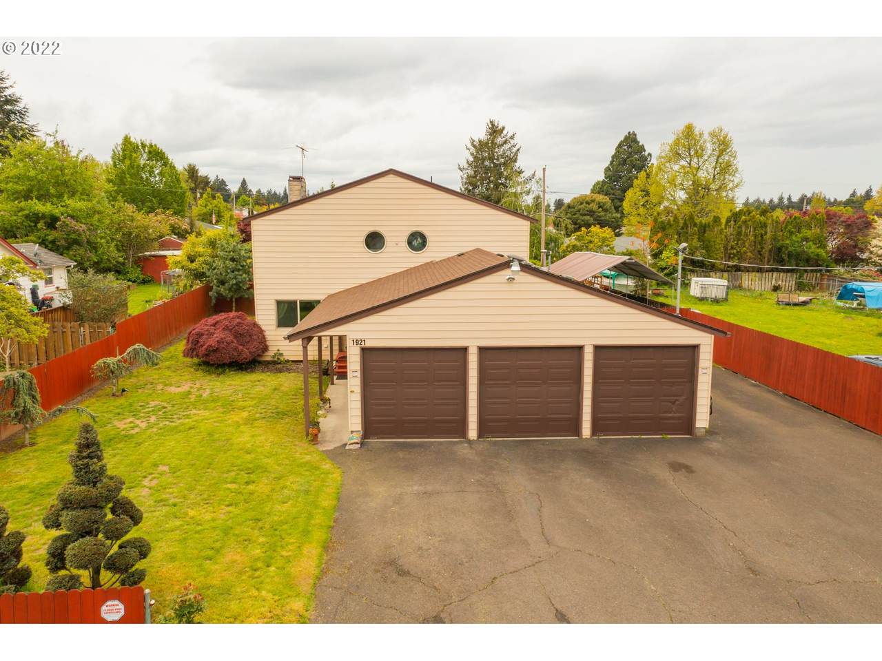 1921 155TH Ave - Photo 1