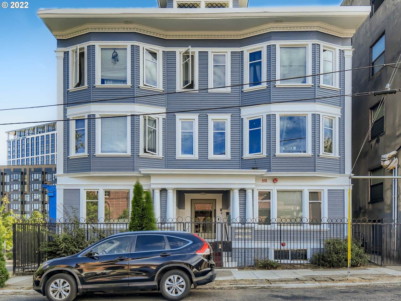 1714 Couch St - Photo 1