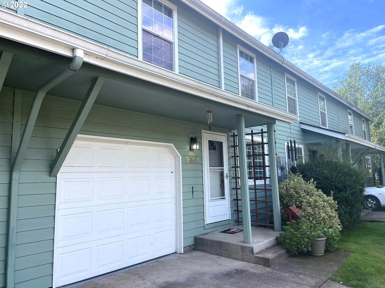 3657 Westleigh St - Photo 1