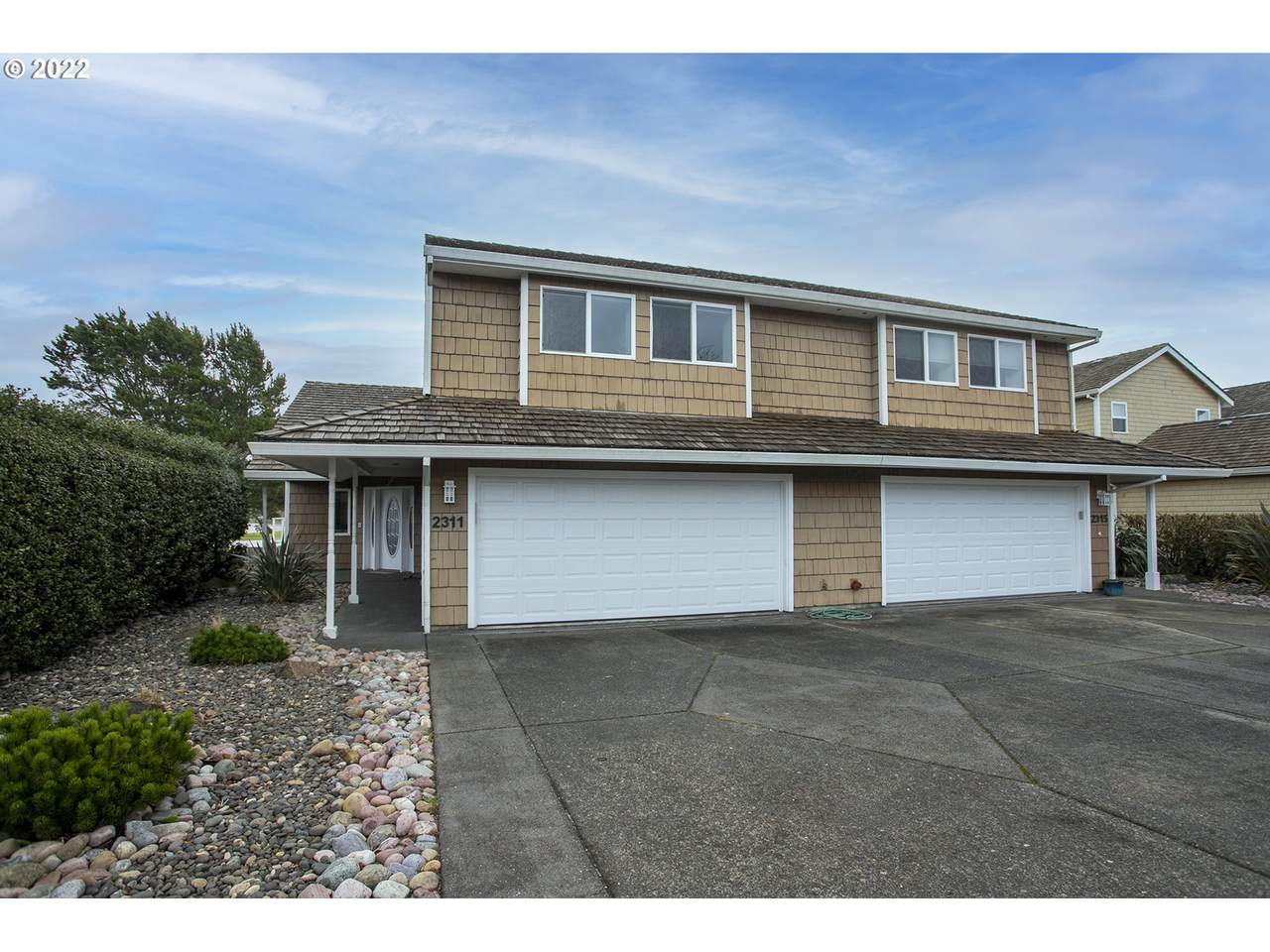 2311 Edgewood - Photo 1