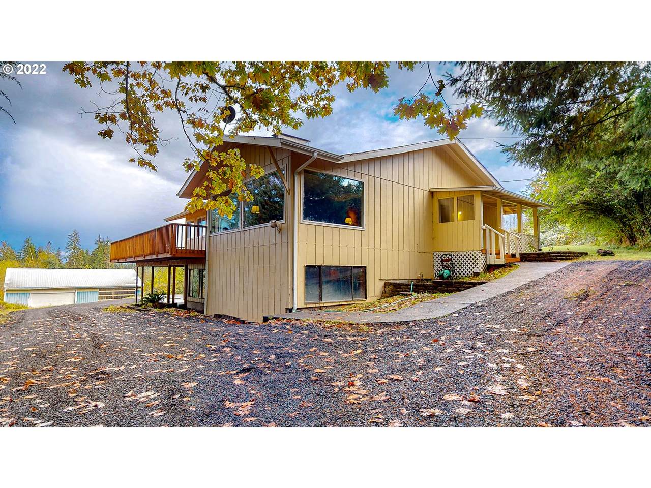 39716 Grove Ln - Photo 1