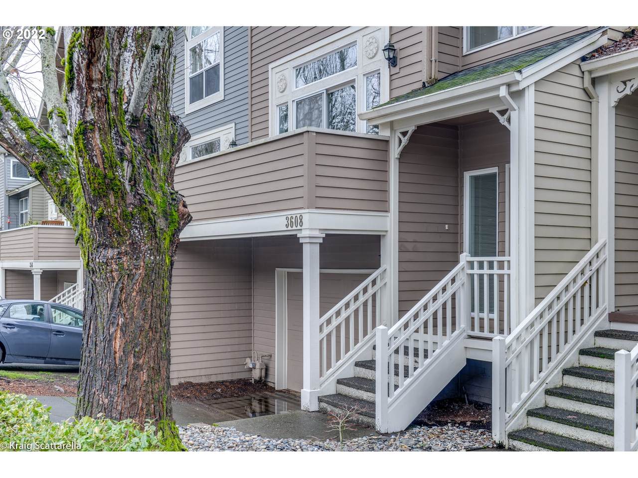 3608 Corbett Ave - Photo 1
