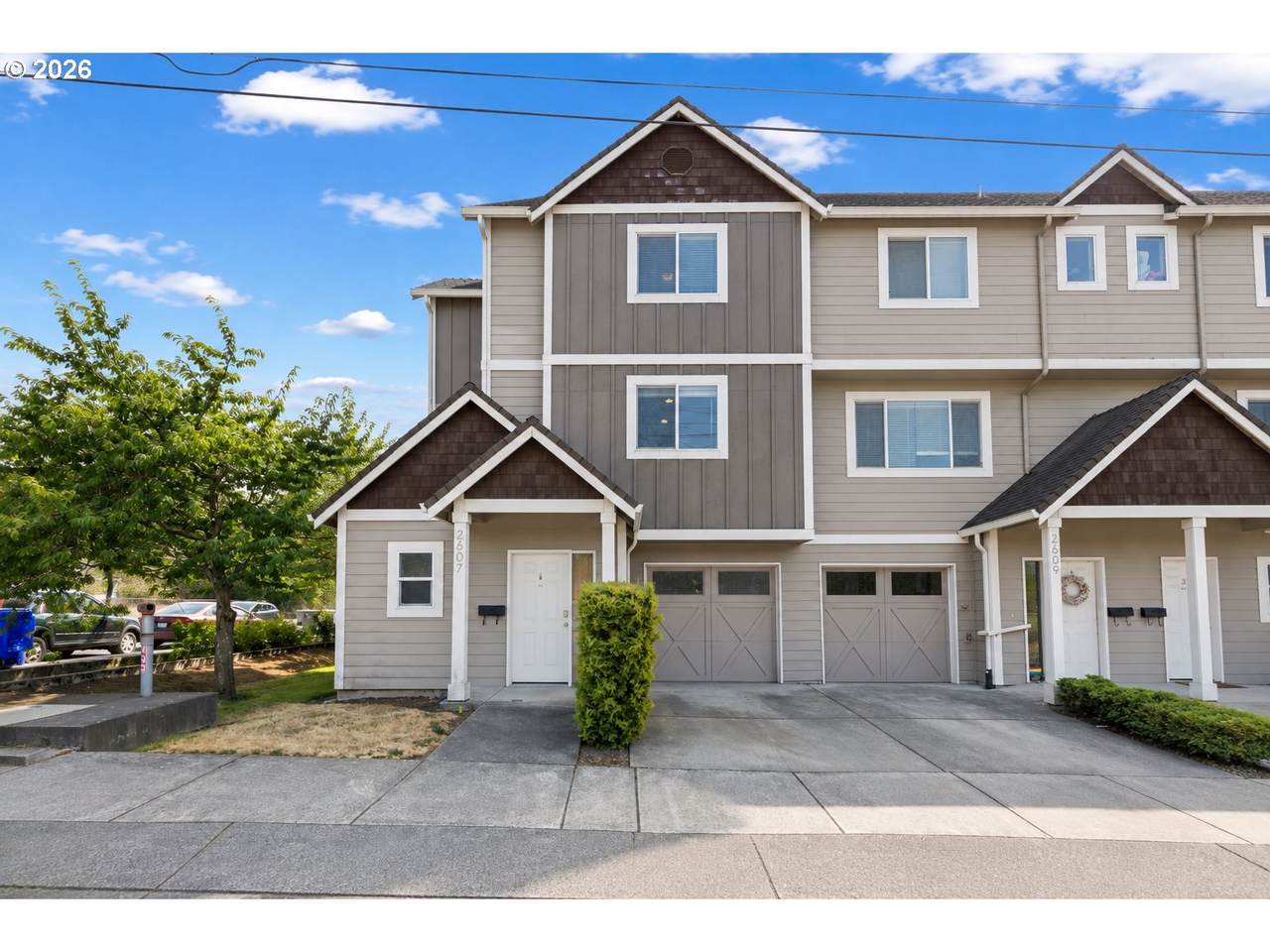 2607 109TH Ave - Photo 1