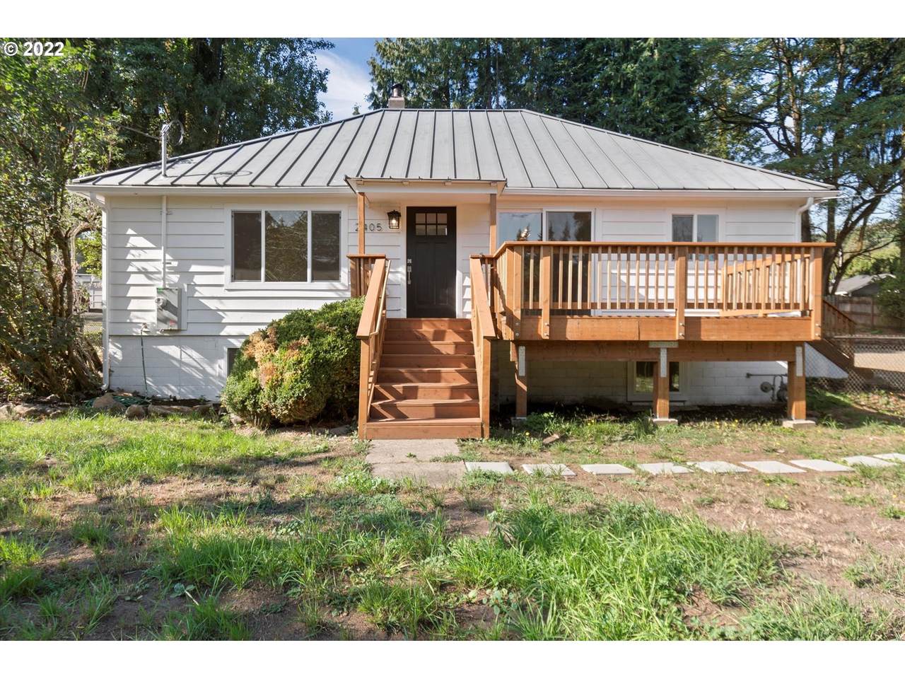 2405 Fifth St - Photo 1
