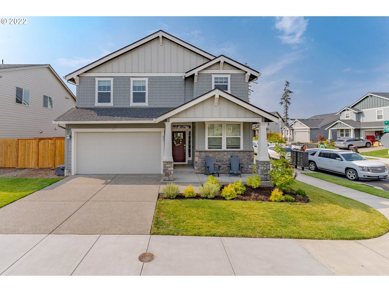 487 16TH Ave - Photo 1