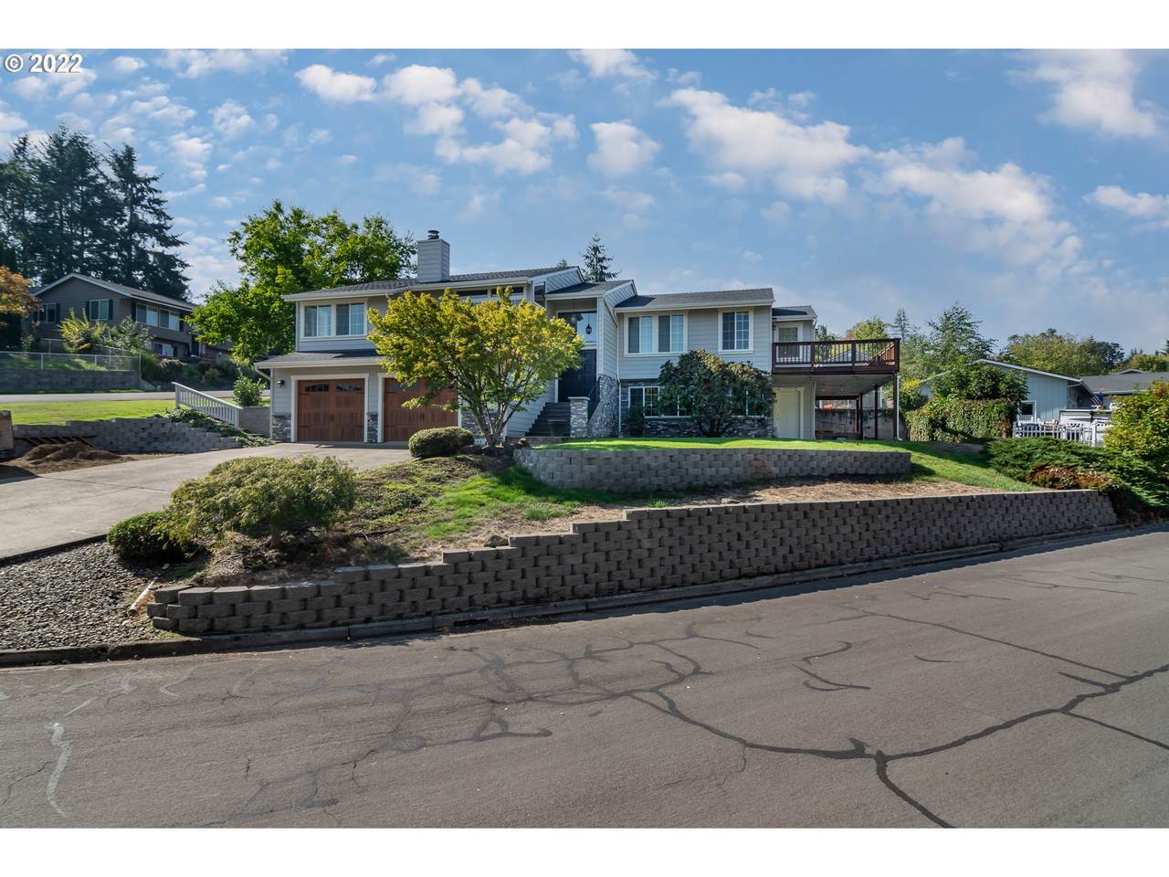 2235 Esquire Dr - Photo 1