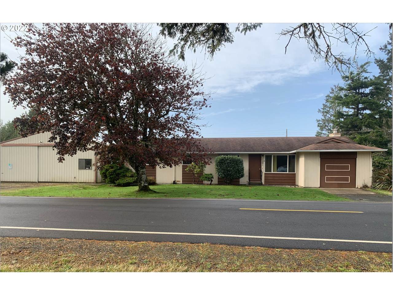 1601 Idaho Ave - Photo 1
