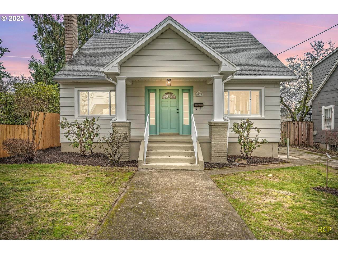 3919 68TH Ave - Photo 1
