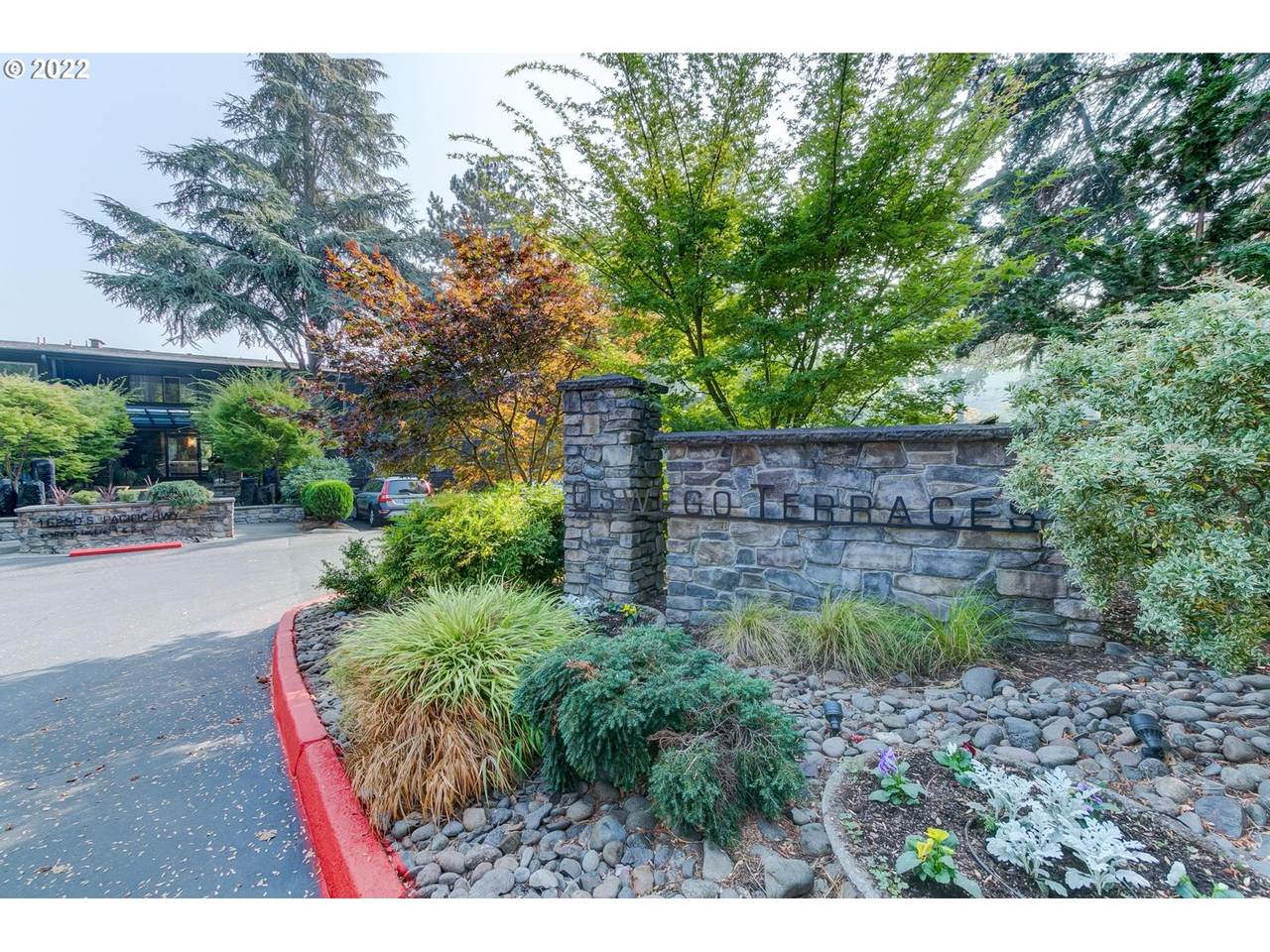 16250 Pacific Hwy - Photo 1
