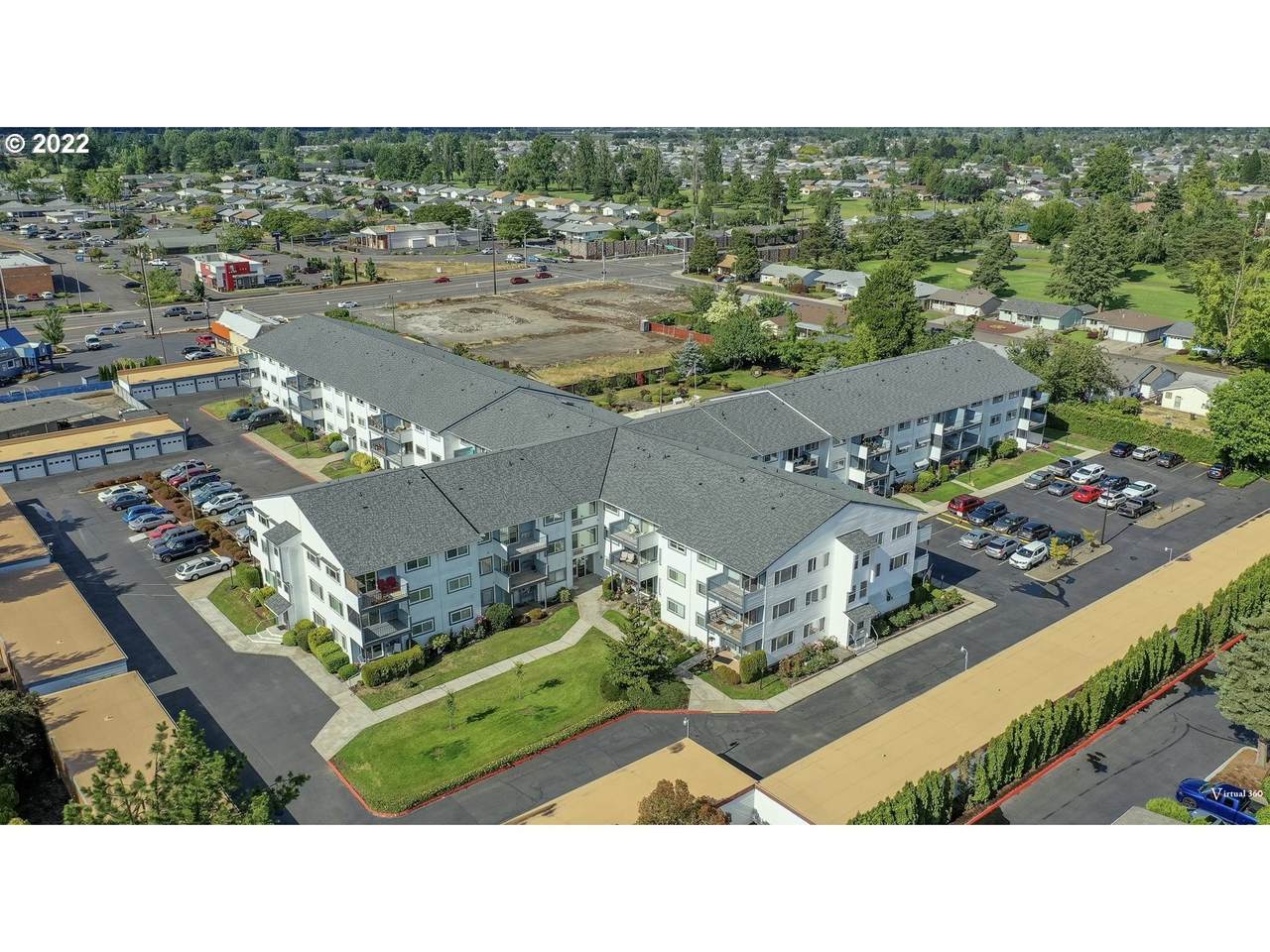 950 Evergreen Rd - Photo 1