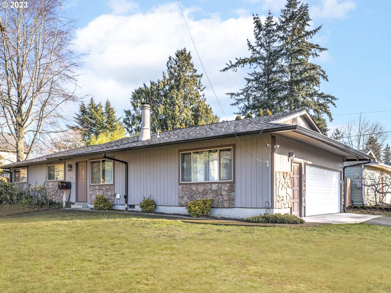 128 91ST Ave - Photo 1