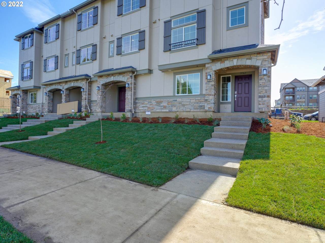 15963 Hosmer Ln - Photo 1