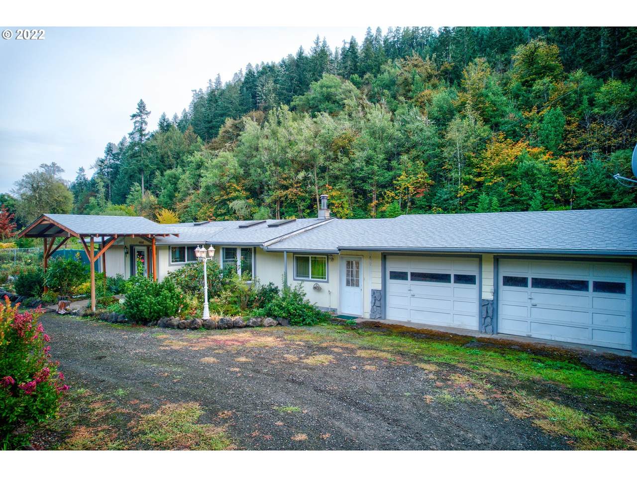 4668 Hubbard Creek Rd - Photo 1