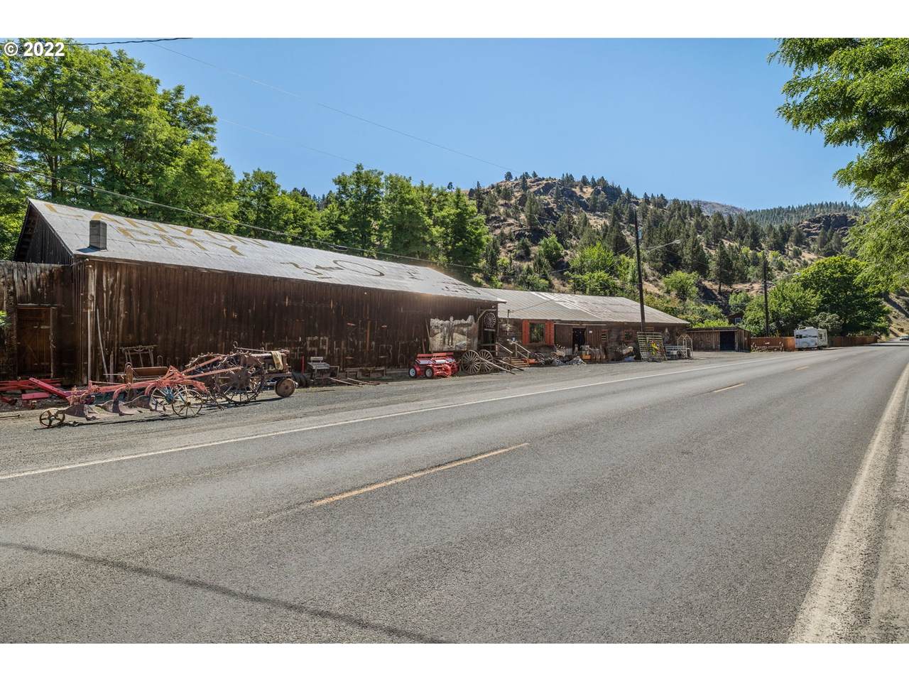 303 Canyon City Blvd - Photo 1
